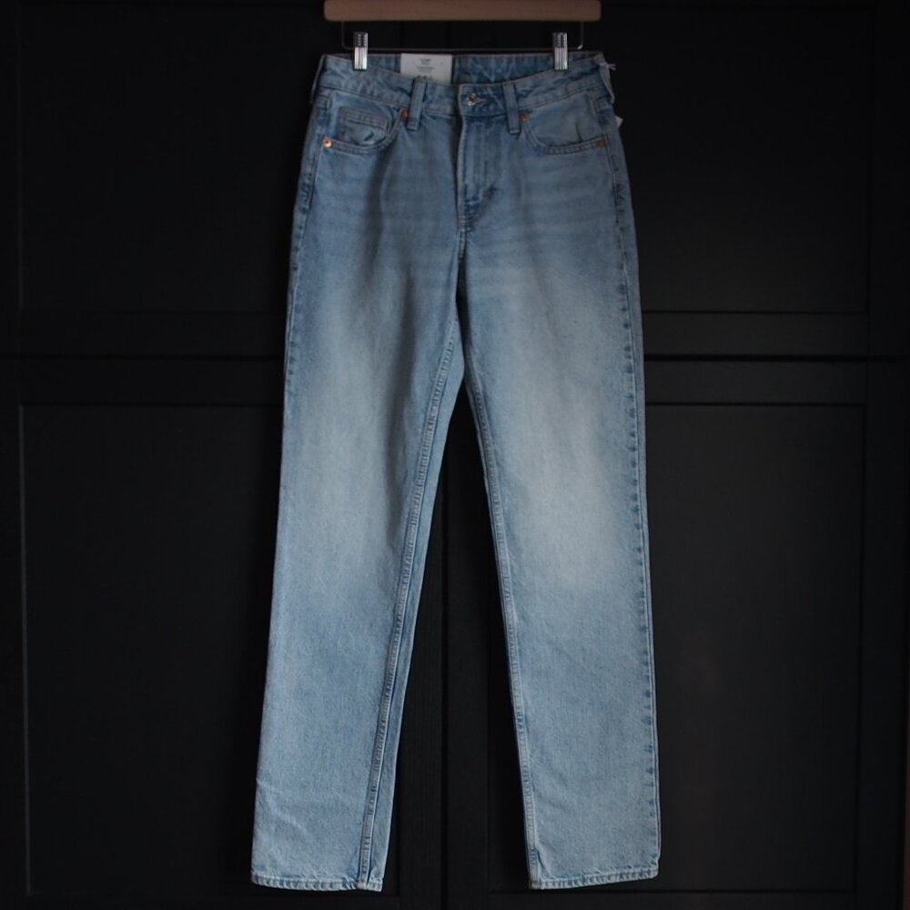 H&M | NWT Light Blue Straight Jeans